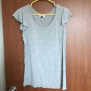 Ruffled sleeve shirt